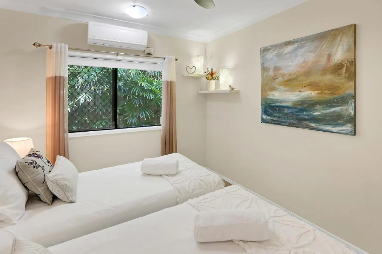 Villa Blue - Coastal Family Escape Palm Cove 0*,  Australia