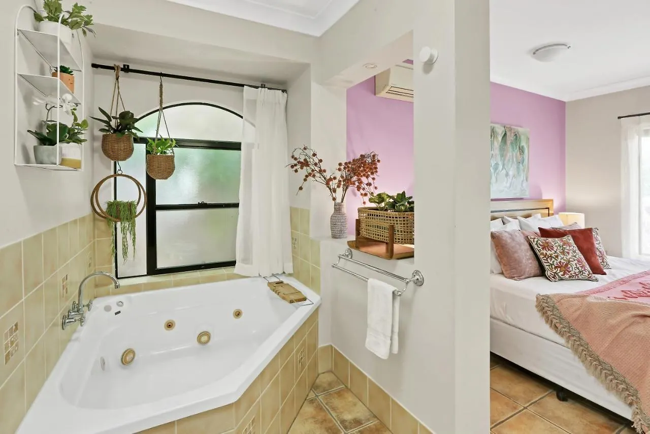 Villa Blue - Coastal Family Escape Palm Cove